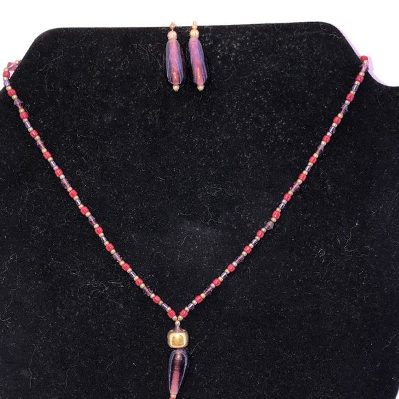 16 3/4" Red And Purple Beaded Necklace with Matching Earrings - Picture 2 of 13